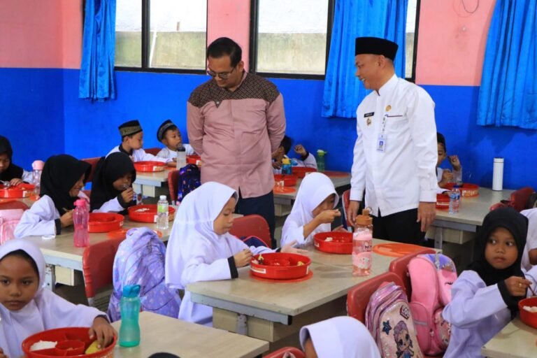 MBG Wujudkan SDM Unggul dan Ketahanan Nasional di Era Krisis Global