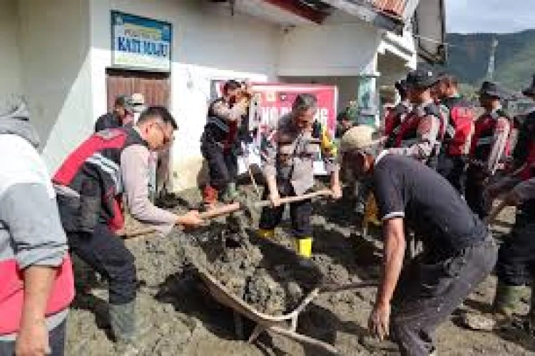 Gotong Royong Warga dan Pemerintah Jadi Benteng Aceh dari Separatisme Pascabencana