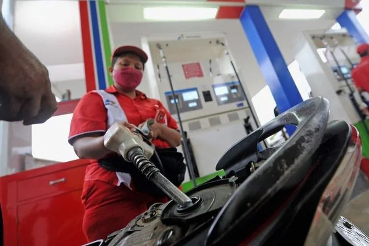 Makin Tepat Sasaran, Pemerintah Batasi Desil 10 Beli BBM Subsidi